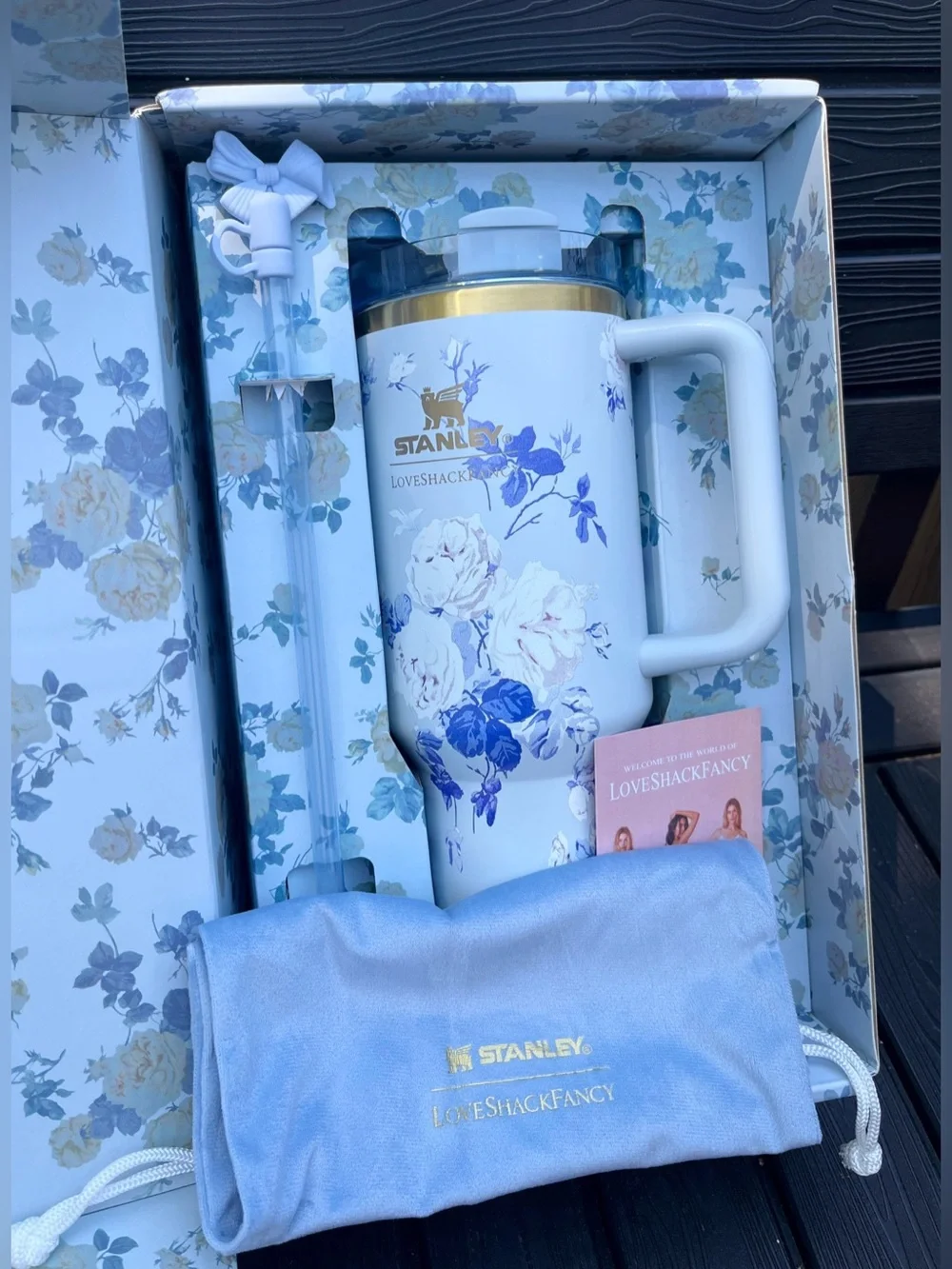 Stanley Blue Floral 40oz Cup - Picture 8 of 8
